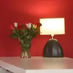 Abril נרחה