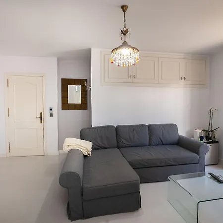 Apartman Abril *
