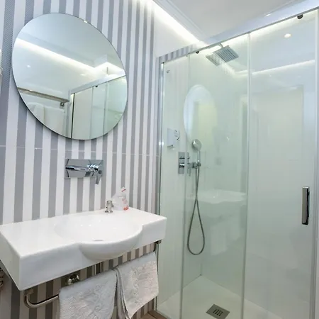 阿布里尔公寓 公寓 内尔哈